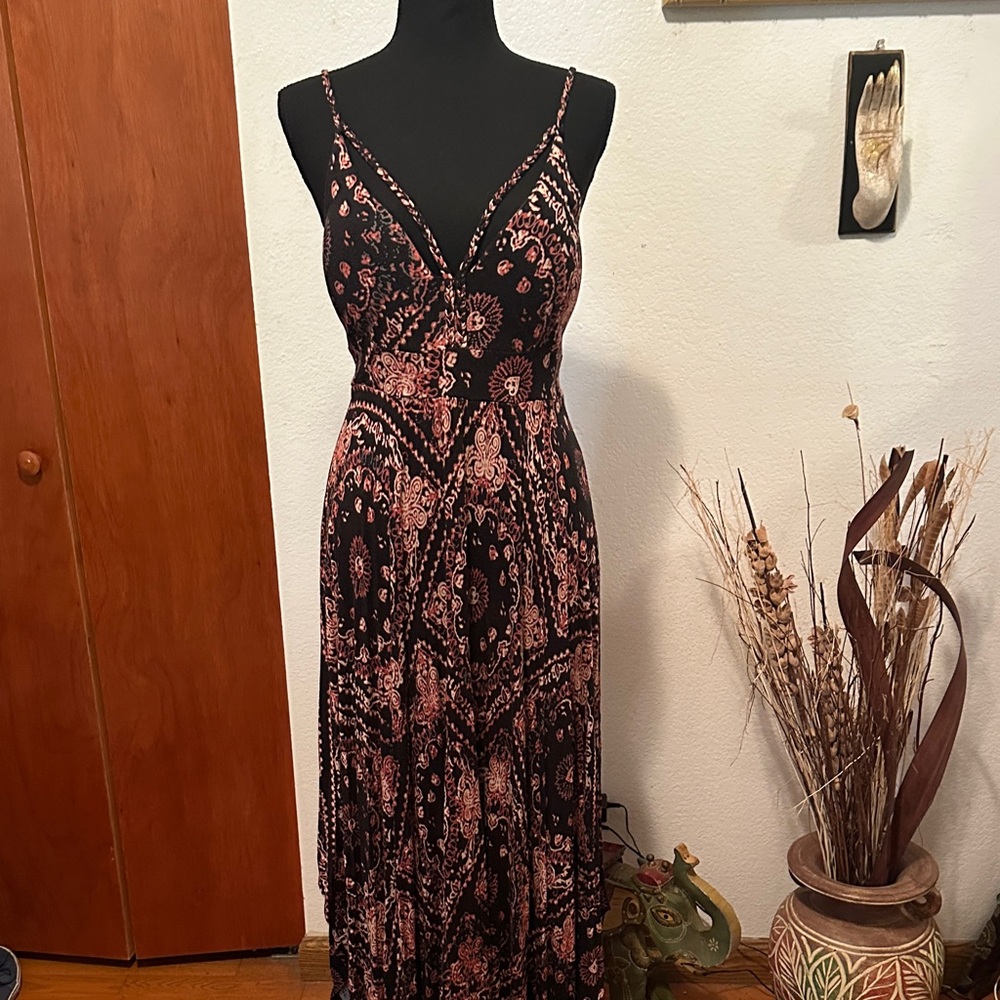 Elegant Black and Pink Maxi Hi Lo Maxi Dress